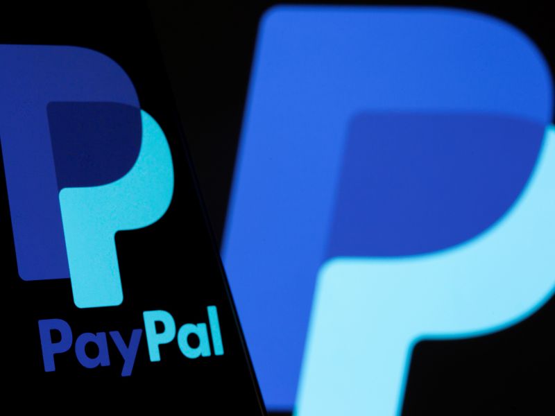 xu hướng mua tài khoản paypal