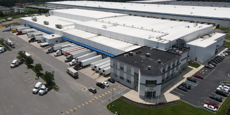 fulfillment sản phẩm nông sản Americold Logistics